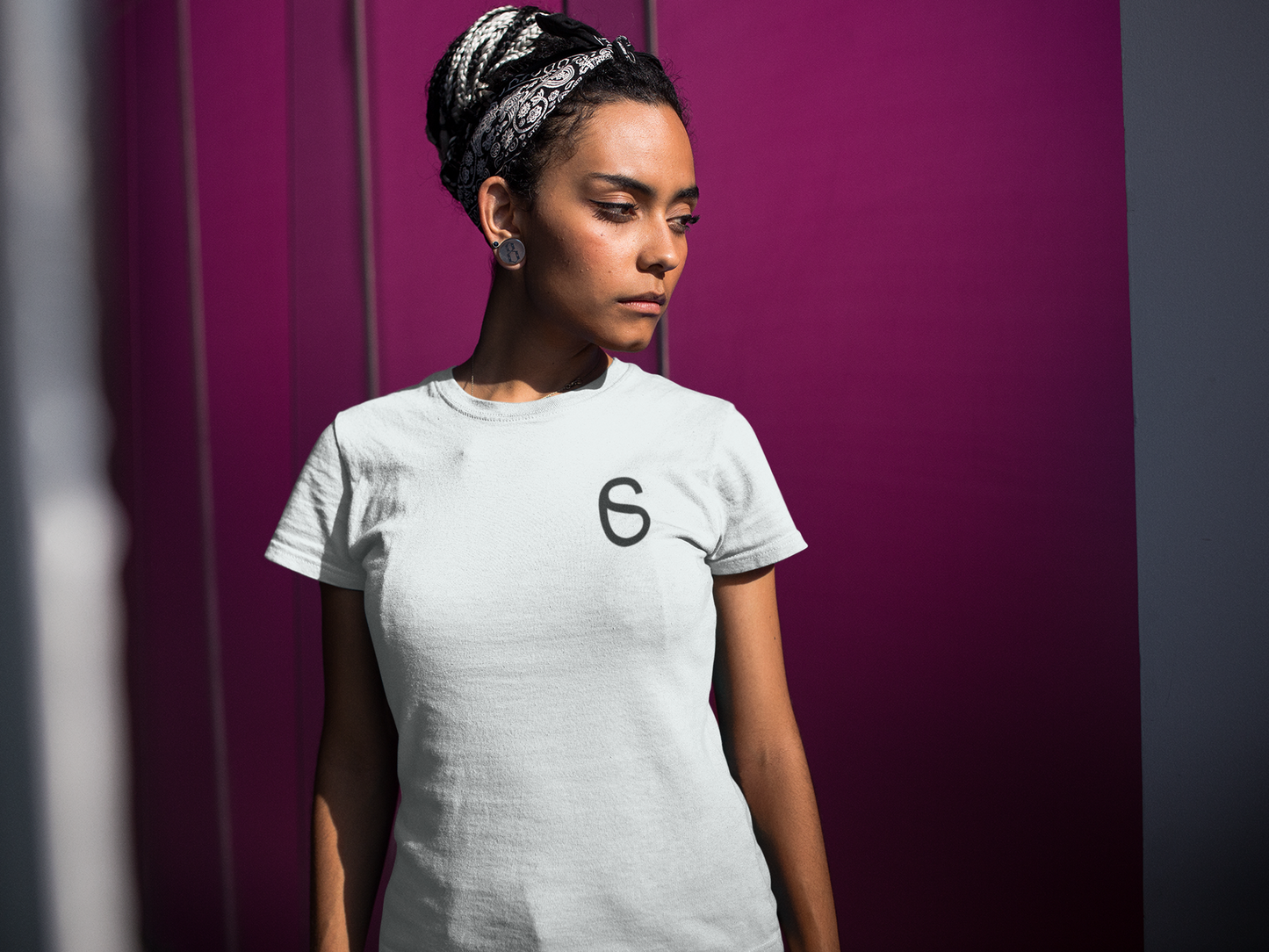 CMMN Sense Women's  - Chest Logo Tee